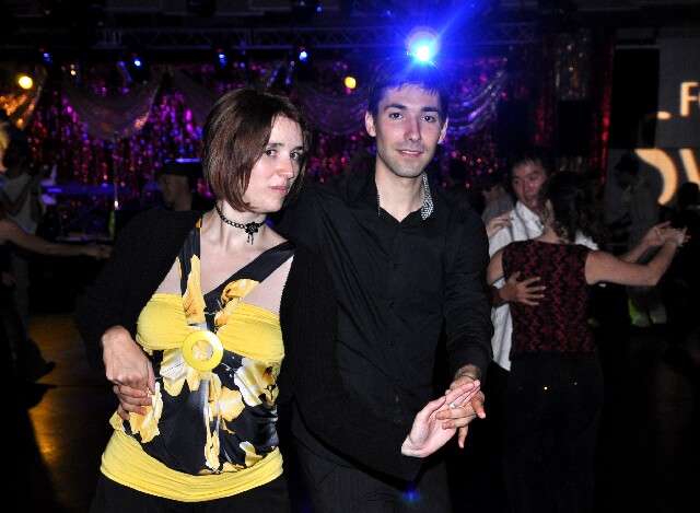 min 2008 11 08 fous swing 384